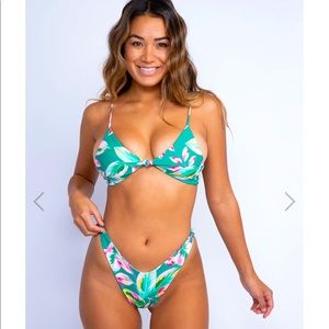 Skatie bikini. Tortuga set